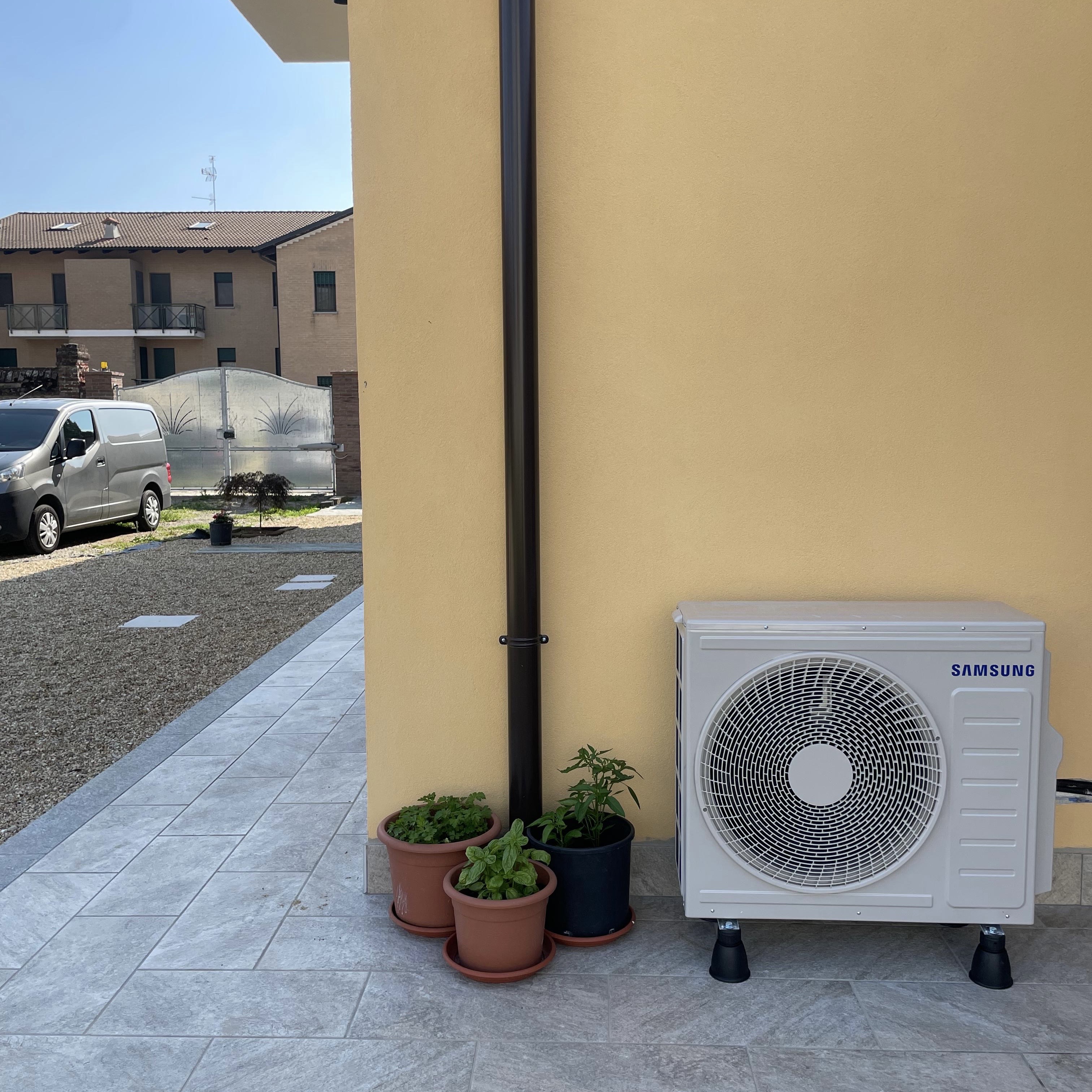 Installazione condizionatore residenziale a Chieri